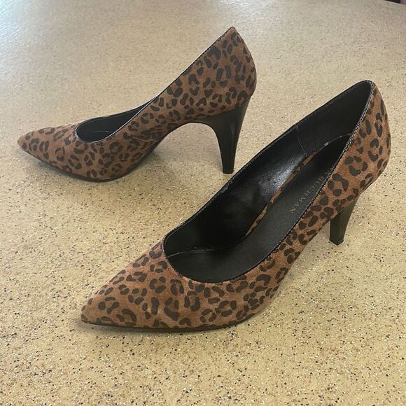 Dana Buchman Katarina Cheetah Print Suede Pumps sz 10 - Picture 2 of 12